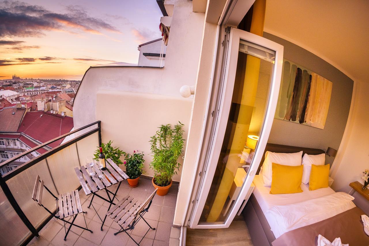 Pretty Woman S Studio With Terrace & Air Condition Apartment *